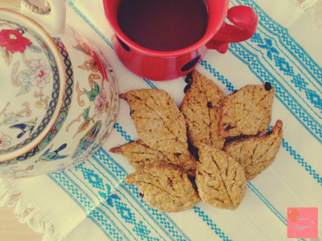 biscotti-integrali-al-tè-verde-e-bacche-di-goji-ricetta-senza-burro-uova-pancialeggera