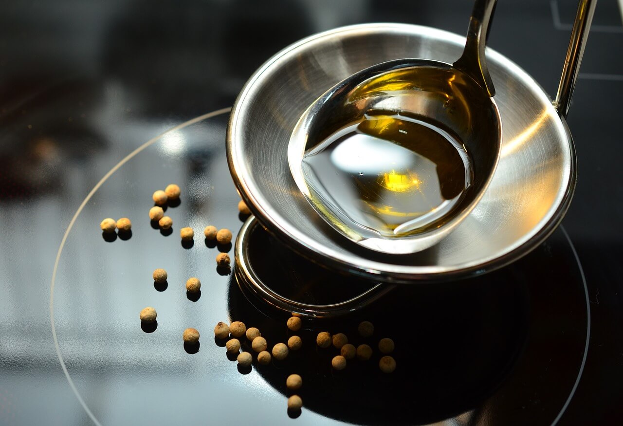 i-migliori-oli-e-grassi-da-usare-in-cucina